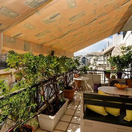 Athen's Balcony View Of The Acropolis Next Metro Fix Apartment Athen